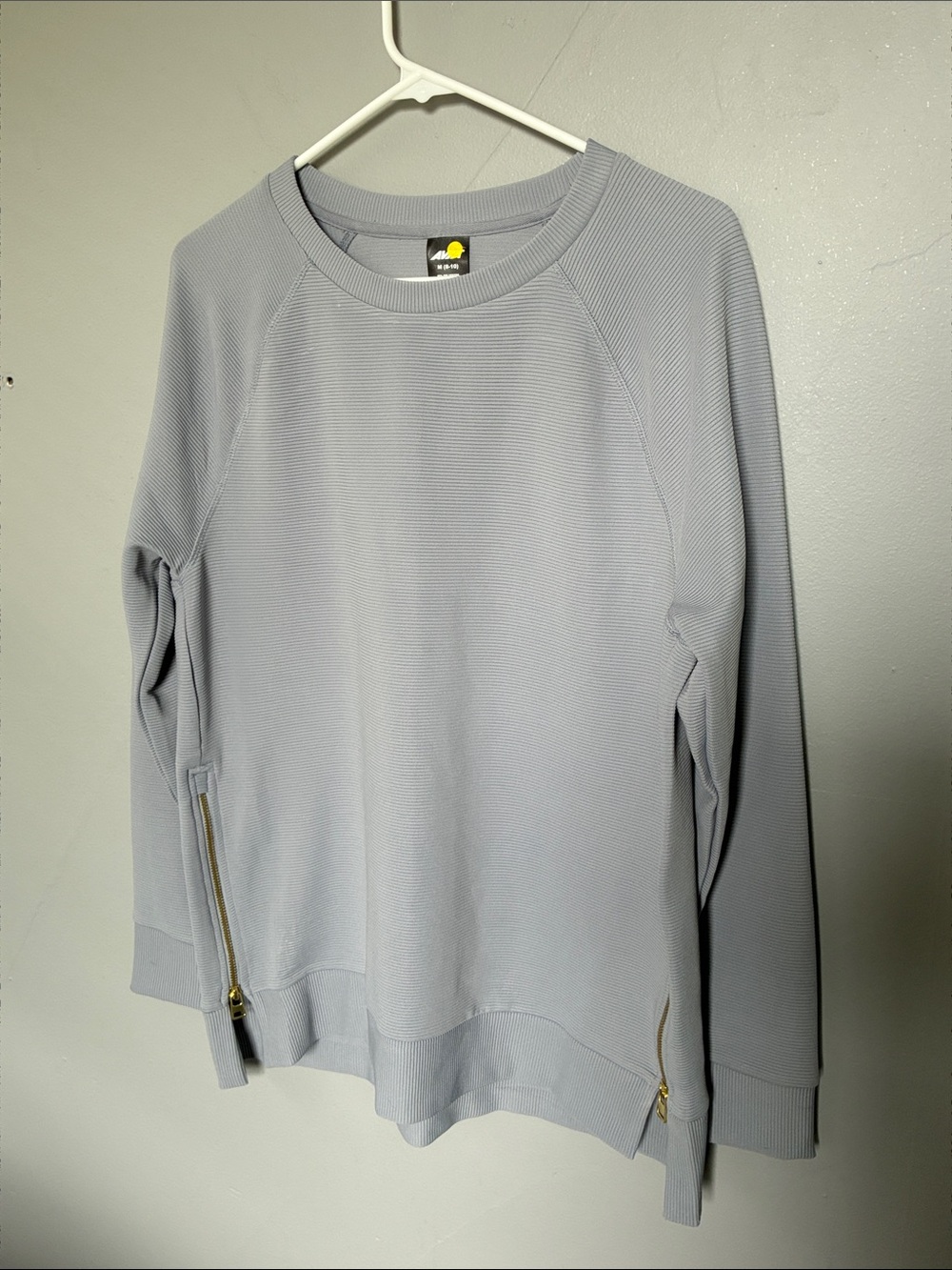 Avia M blue gray ribbed side zippers scuba long sleeve athleisure heavy top